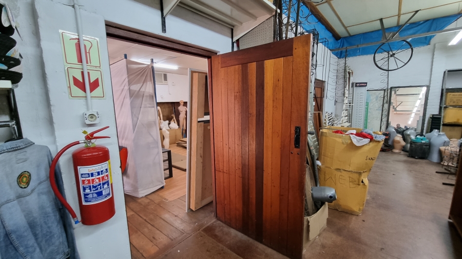 To Let Commercial Property for Rent in Woodstock Western Cape